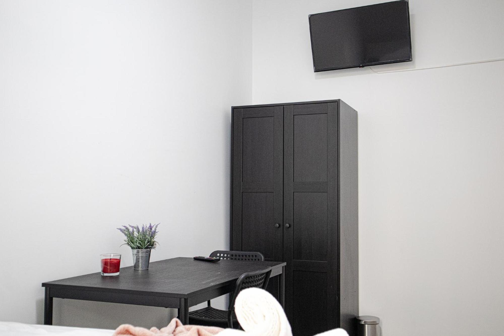 Apartment Affordable 5-br Shared / Enkplatz U3 Getaway Wien
