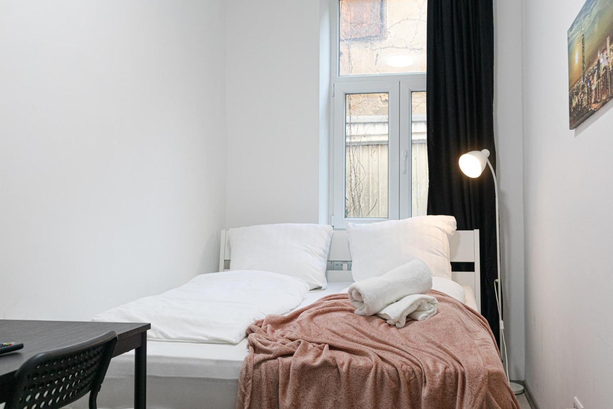 Affordable 5-br Shared / Enkplatz U3 Getaway Wenen